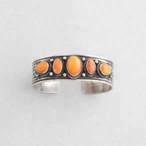 Navajo Handmade Spiny Oyster Shell Cuff FJB2845