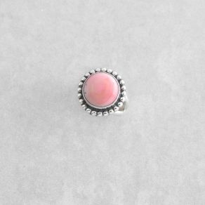Round Pink Conch Ring FJR2914